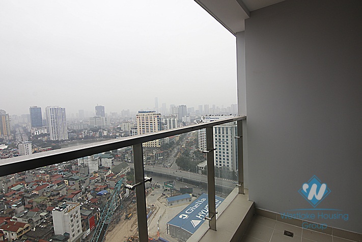 High floor three bedrooms apartment for rent in Vinhome Metropolis, Lieu Giai street, Ha Noi
